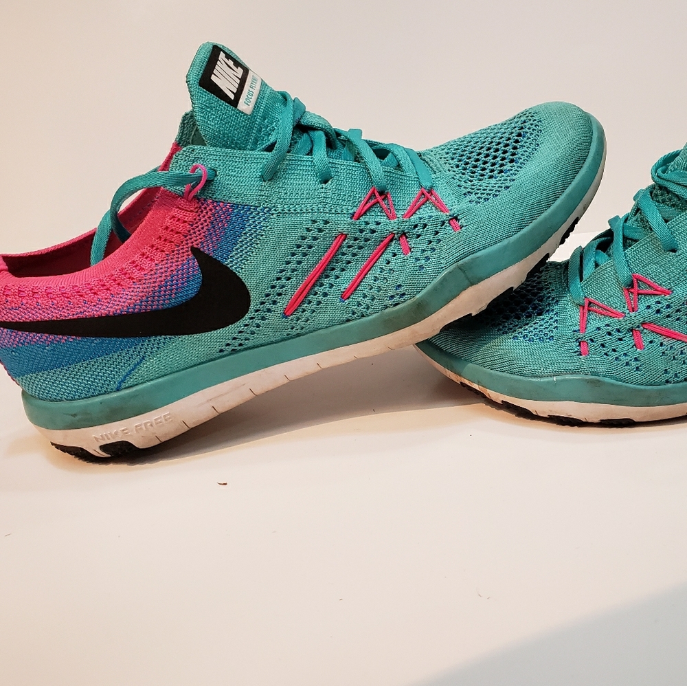 Nike free focus flyknit 6.5